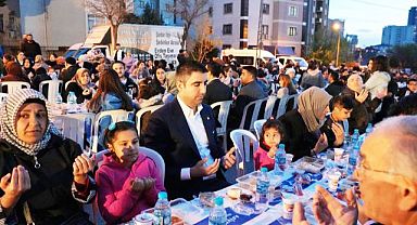 Binlerce Kartallı Belediyenin Açık Hava İftarlarında Buluştu