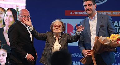 3. Kartal Kitap Fuarı’nda Yazar Gülten Dayıoğlu’na Onur Ödülü