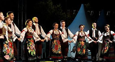 Dünya kültürleri Kartal'da buluştu 