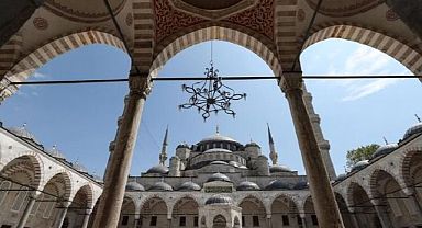 Gazze için tüm Türkiye'de selâ okundu