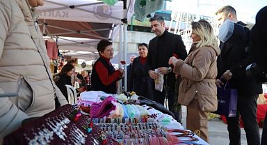 Başkan Yüksel, Kadın Emeği Pazarı’nda Üretici Kadınlarla Buluştu