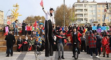 Kartal Belediyesi, Engelsiz Yaşam Festivali'ne Ev Sahipliği Yaptı