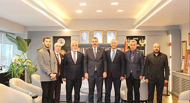 Muhtarlardan MHP'ye ziyaret
