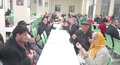 Kartallılar Hızır Orucu’nun ilk gününde Kartal Cemevi’nde bir araya geldi