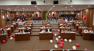 Kartal Belediyesi Çocuk Meclisi Cumhuriyet’in 101. Yıl Dönümünde Toplandı