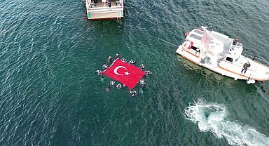 Maltepe’de “Ata’ya Saygı Zinciri”