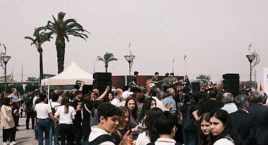 Gençlerin yarısı aile desteğiyle ayakta duruyor