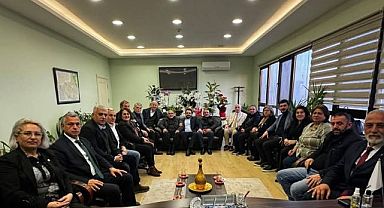 Kartallı muhtarlardan AK Parti İlçe Başkanı Haydar Göksoy'a ziyaret