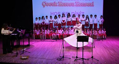 Kartal Belediyesi Çocuk Korosu Dinleyenleri Mest Etti