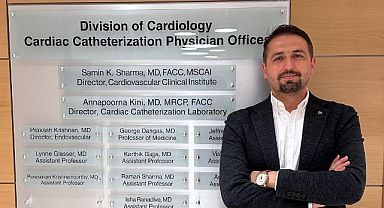 Türk Doktordan New York’a “Kahramanca” Giriş