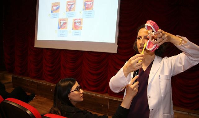 Kartal Belediyesi’nden Minik Öğrencilere Ağız ve Diş Sağlığı Eğitimi