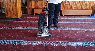 Maltepe Belediyesi’nden ramazan öncesi camilerde yoğun mesai